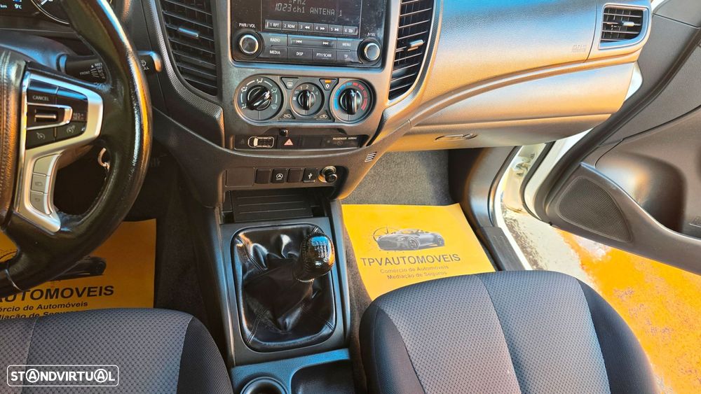 Mitsubishi L200 2.3 DI-D CD Invite 2WD - 12