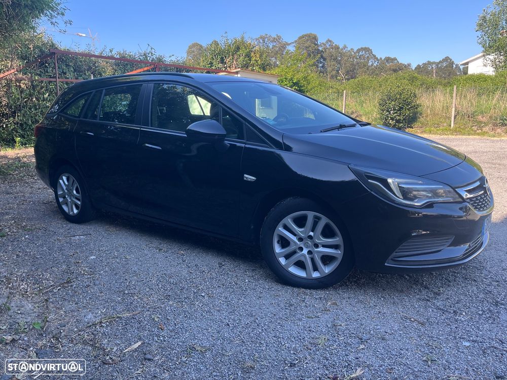 Opel Astra Caravan - 3