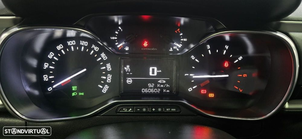 Citroën C3 1.2 PureTech Shine - 16