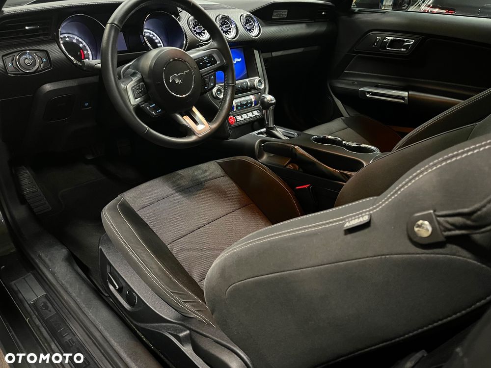 Ford Mustang - 15