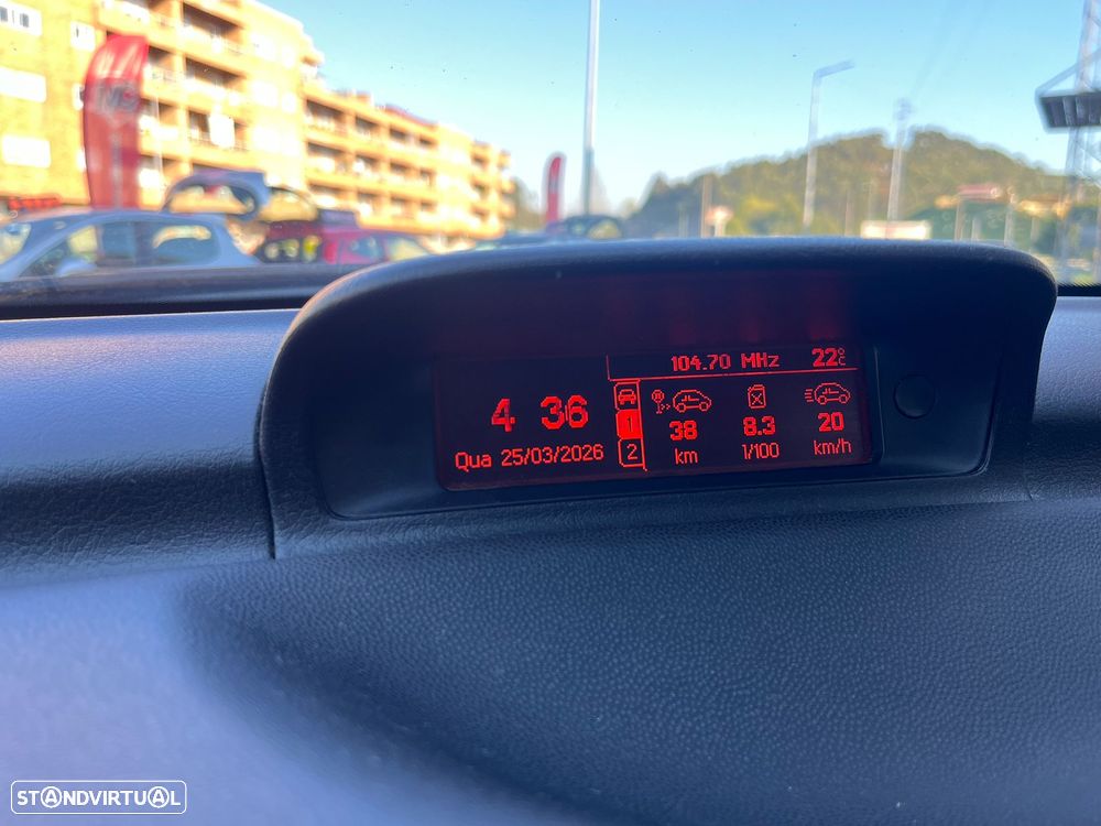 Peugeot 307 SW 1.6 HDi FAP Sport - 17