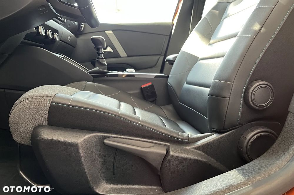 Citroën C4 1.2 PureTech Shine S&S - 19