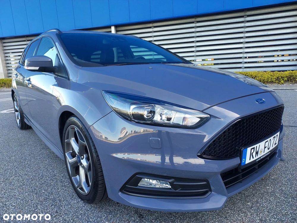 Ford Focus 2.0 TDCi ST - 11