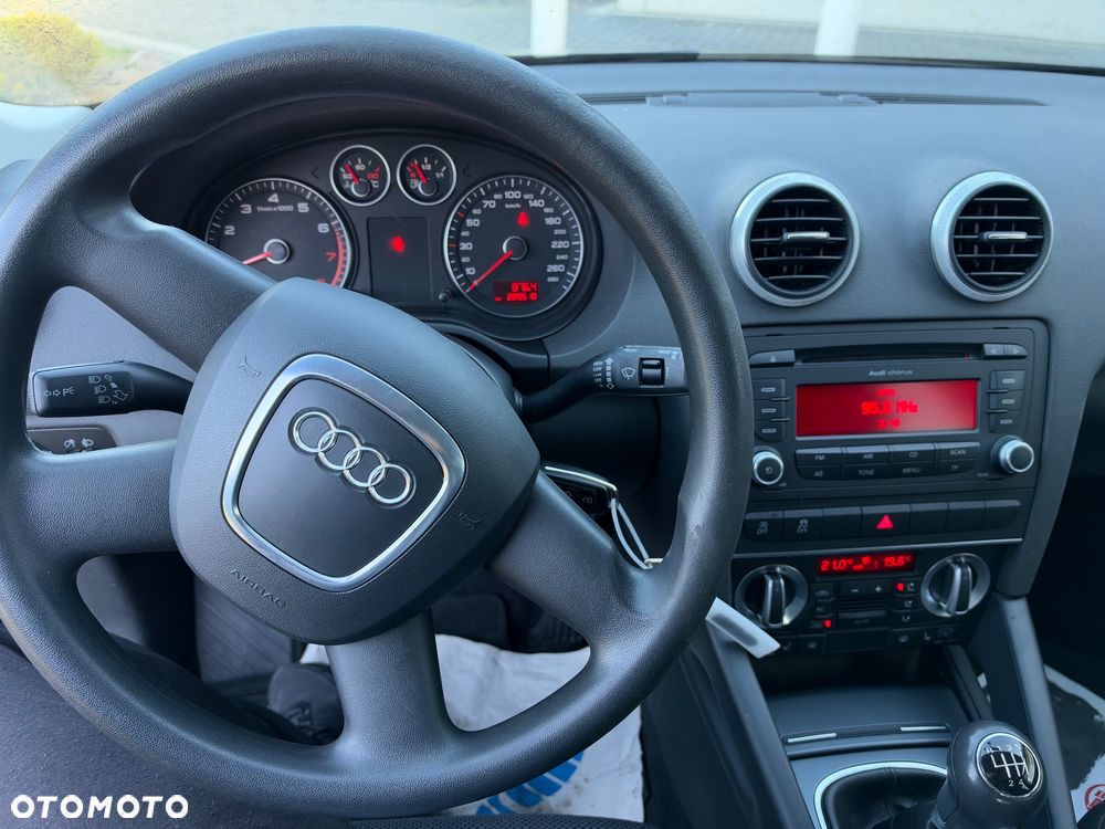 Audi A3 Sportback 1.4 TFSI Attraction - 9