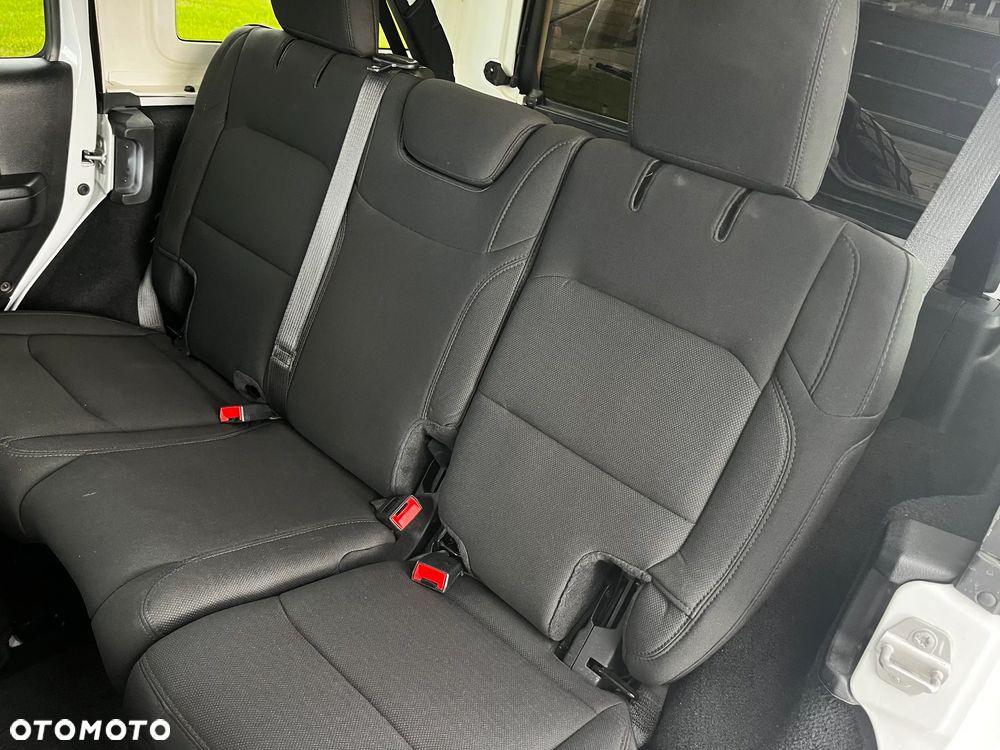 Jeep Wrangler Unlimited GME 2.0 Turbo Freedom - 15