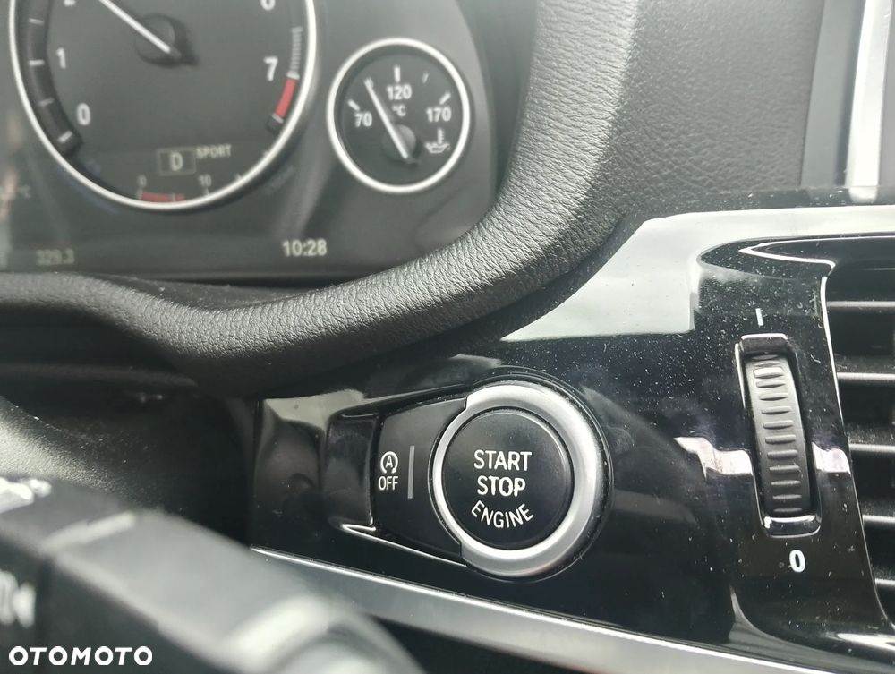 BMW X3 xDrive28i xLine - 22