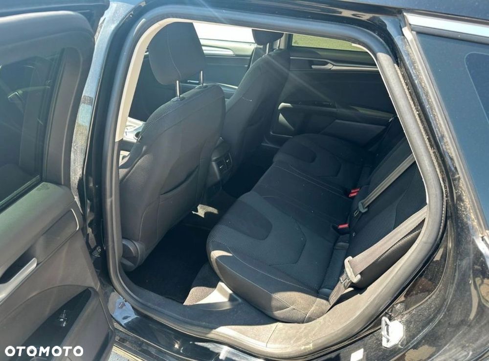 Ford Mondeo - 7