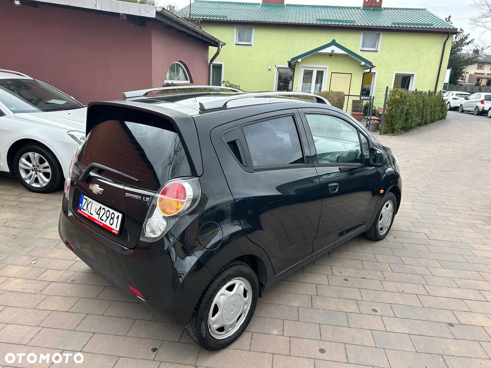 Chevrolet Spark 1.0 LS - 2