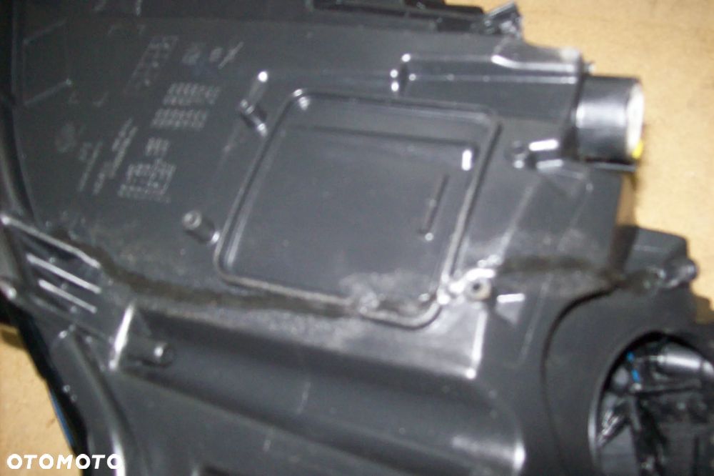 LAMPA PRZEDNIA  PRAWA EUROPA FUUL LED SKODA KAMIQ - 10