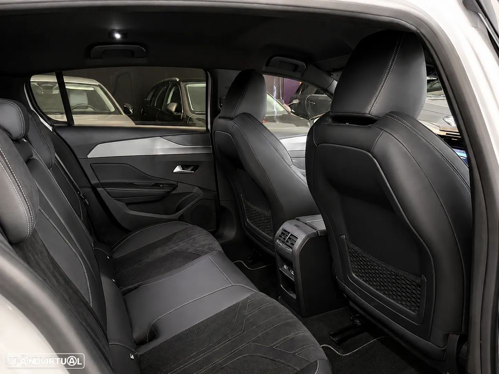 Peugeot 308 1.6 Hybrid GT Pack e-EAT8 - 5