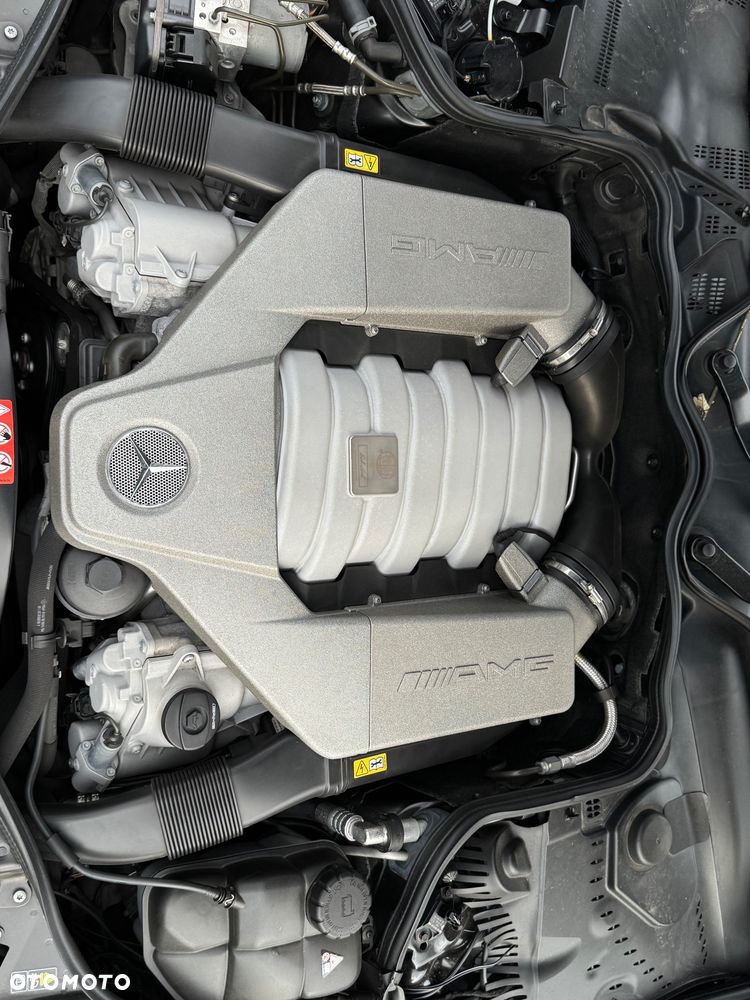 Mercedes-Benz CLS - 6