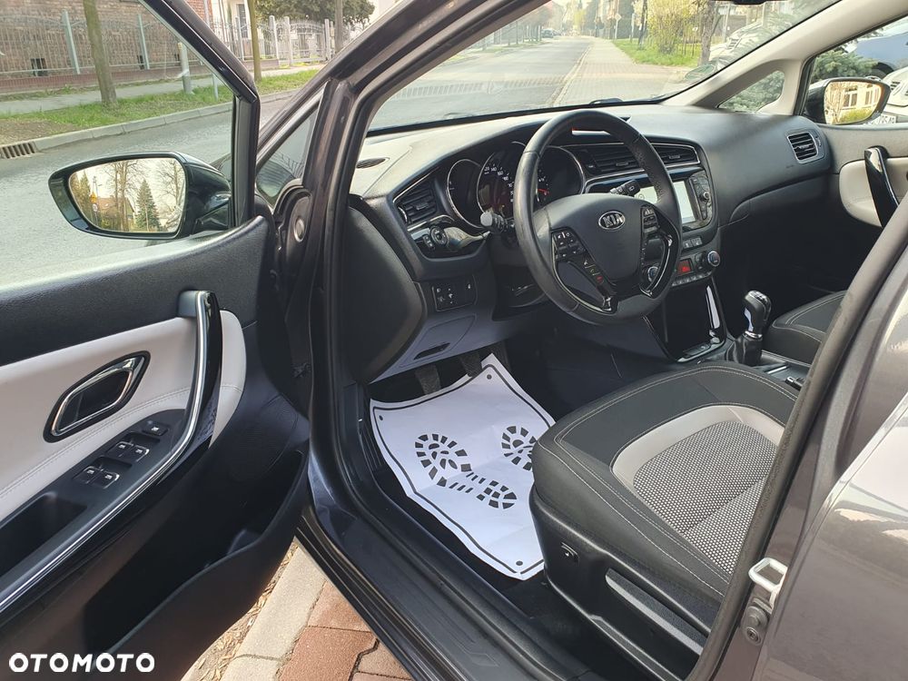 Kia Ceed 1.6 GDI Spirit - 18