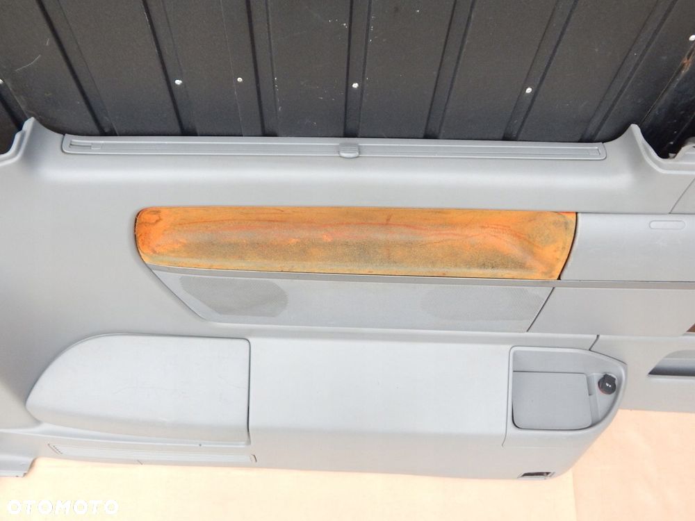 vw t5 multivan tapicerka boczek bok lewa tył - 4