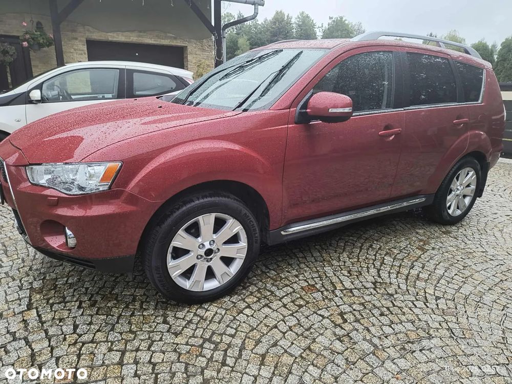 Mitsubishi Outlander - 7