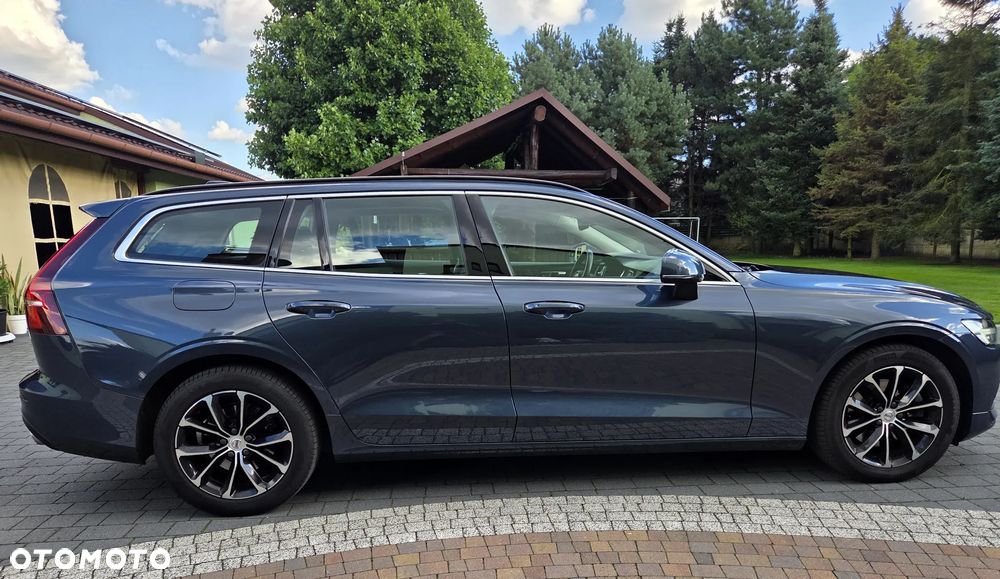 Volvo V60 B3 B DKG Momentum Pro - 12
