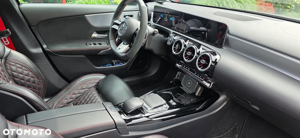 Mercedes-Benz Klasa A 35 AMG 4-Matic 7G-DCT - 28