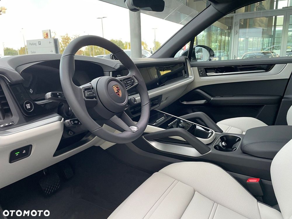 Porsche Cayenne - 15