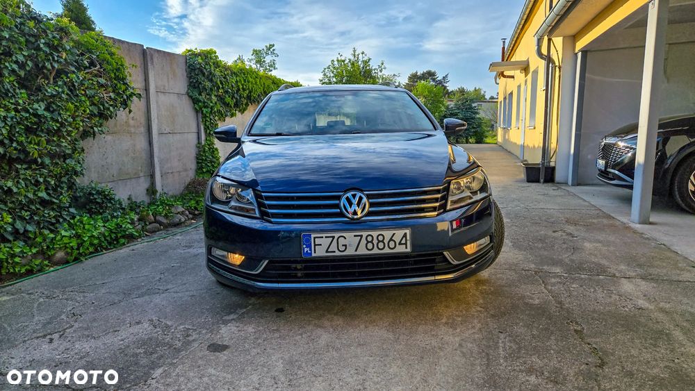 Volkswagen Passat 2012 photo 3