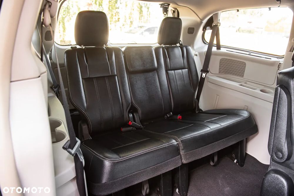 Lancia Voyager - 30
