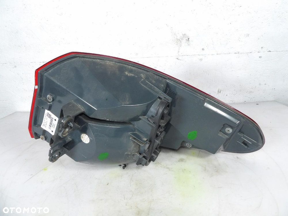 BMW X1 F48 LAMPA TYŁ LEWA 7488547-02 USA - 2