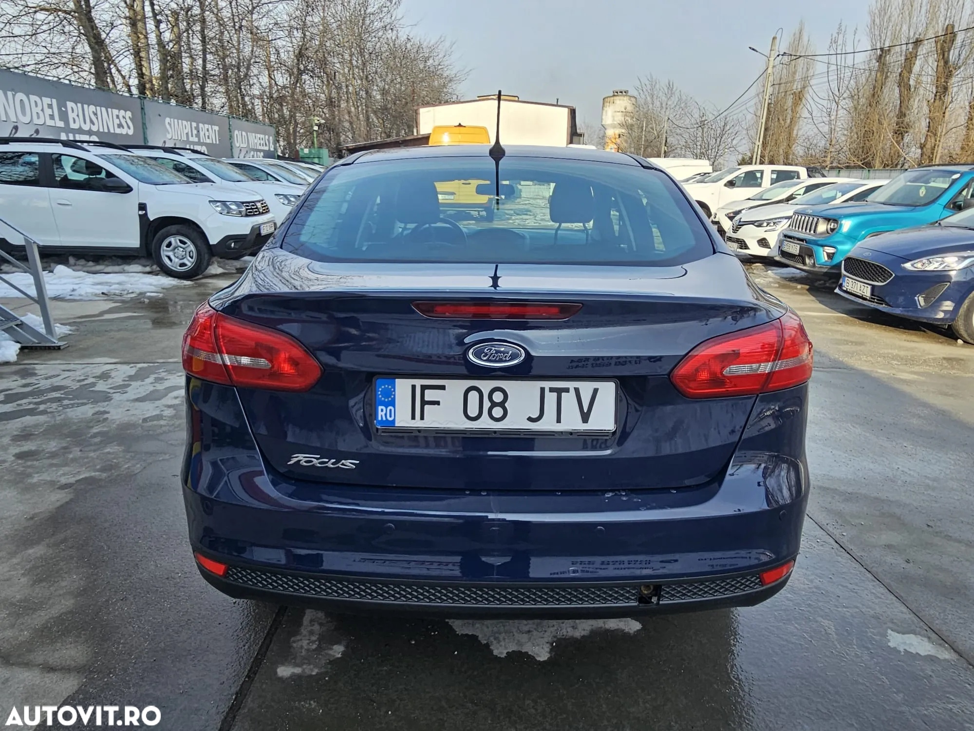 Ford Focus 1.5 TDCi Powershift Titanium - 6