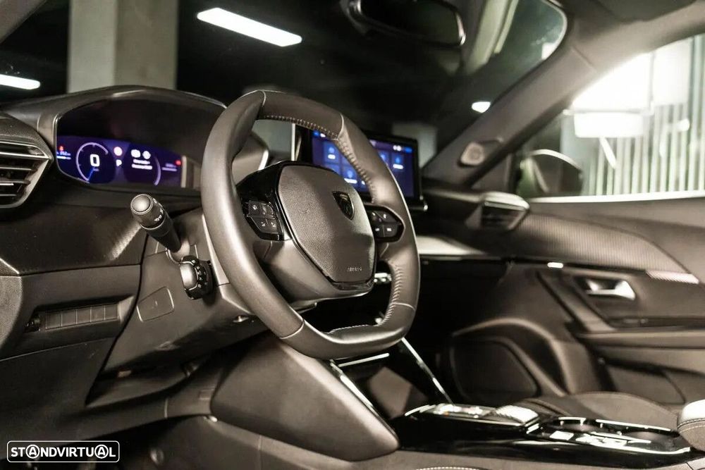 Peugeot e-2008 54 kWh Allure - 22