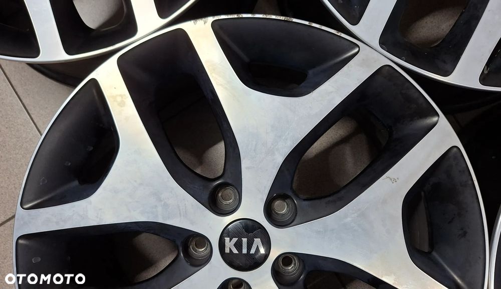 Felgi Aluminiowe 19 Kia Sportage IV 5x114.3 ET 50.5 - 4