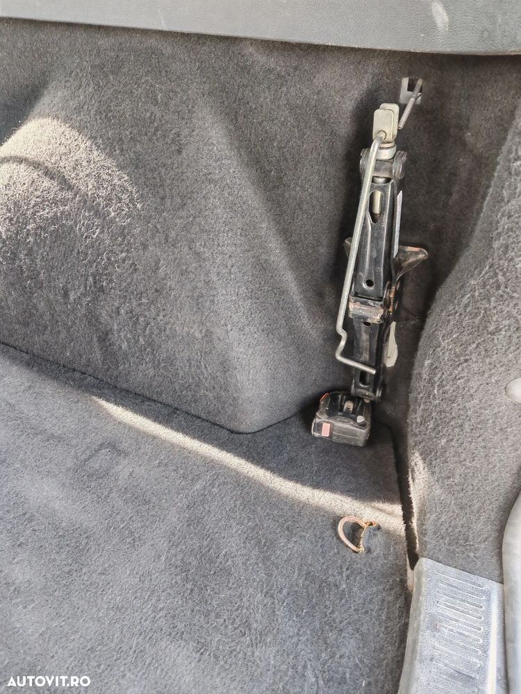 Dacia Lodgy 1.6 Ambiance - 18