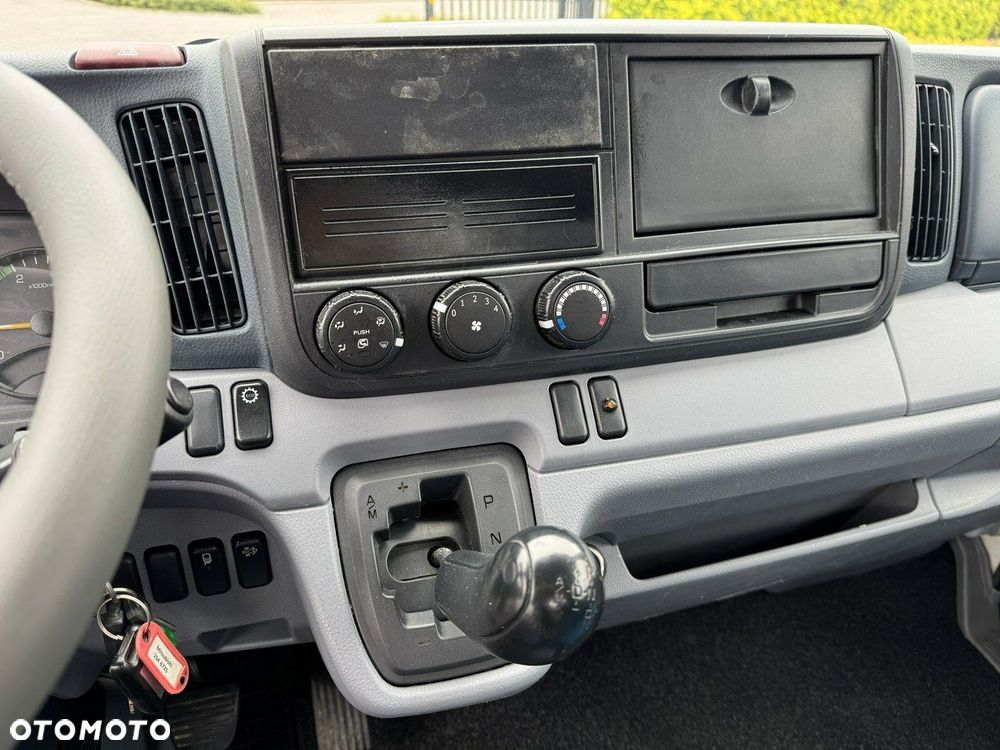 Mitsubishi Canter - 30