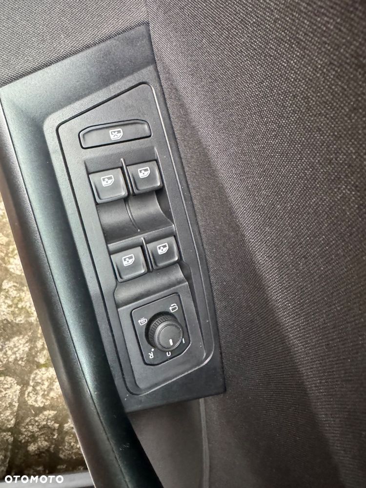 Volkswagen T-Roc 1.5 TSI Life Plus DSG - 23