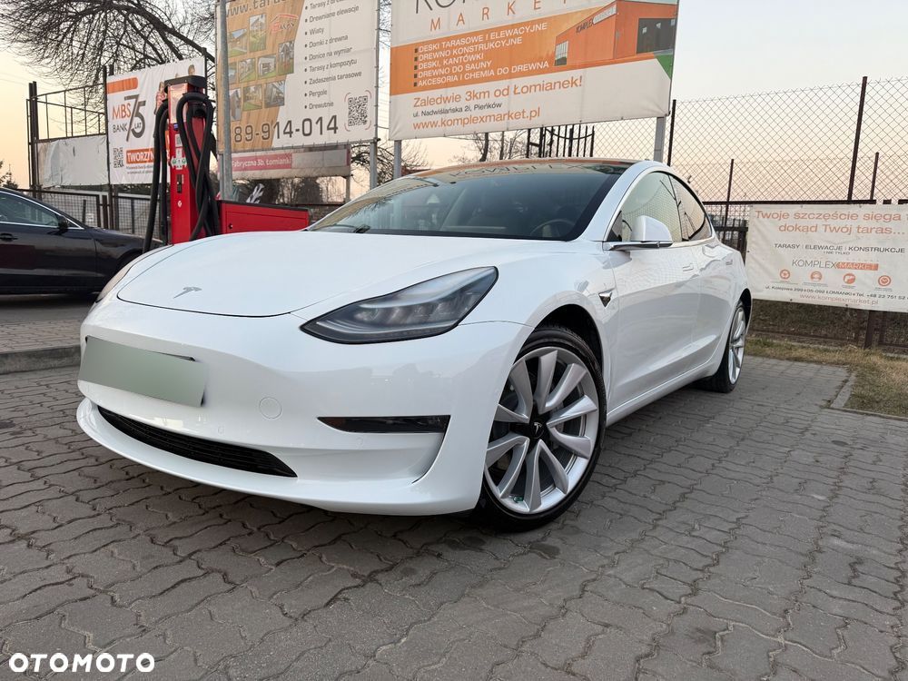 Tesla Model 3 Long Range AWD - 3