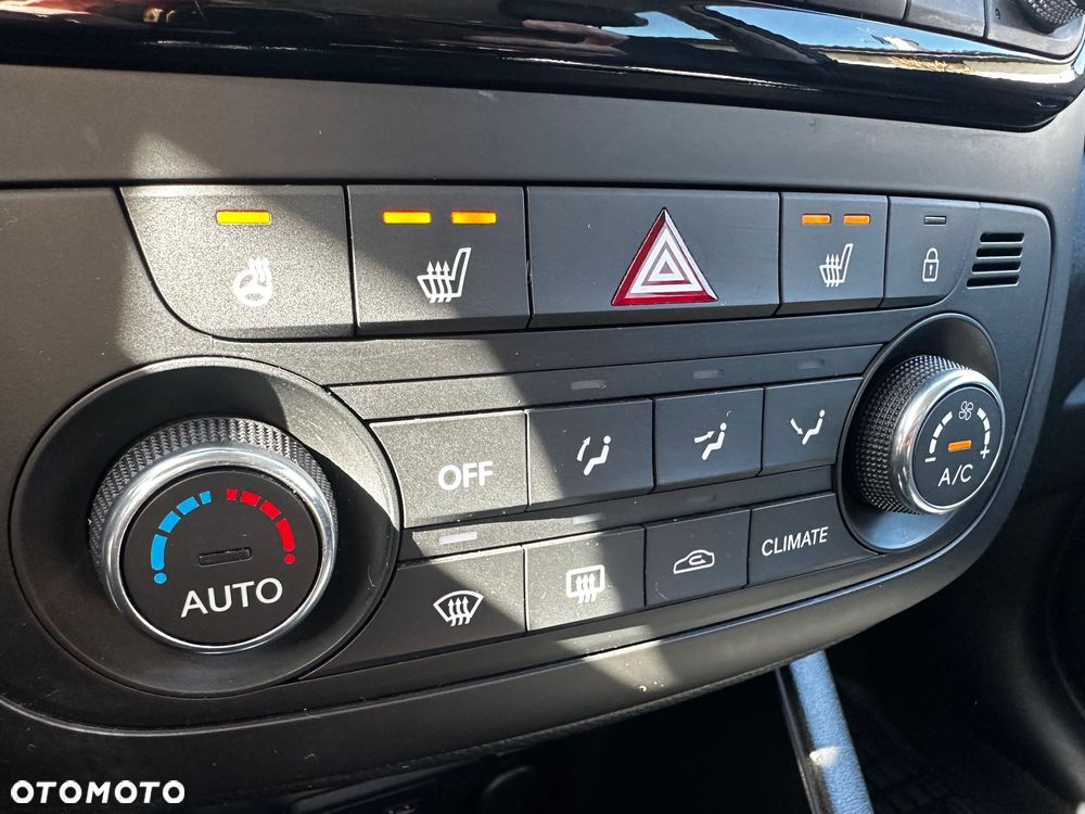 Kia Venga 1.6 Business Line - 10