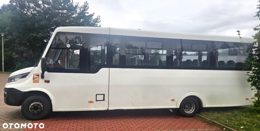 Iveco Indcar Mobi - 9