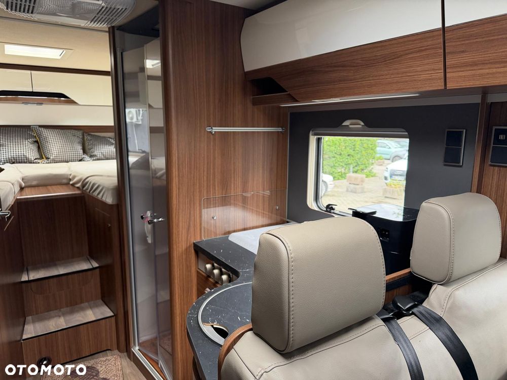 Hymer-Eriba B680MC - 10