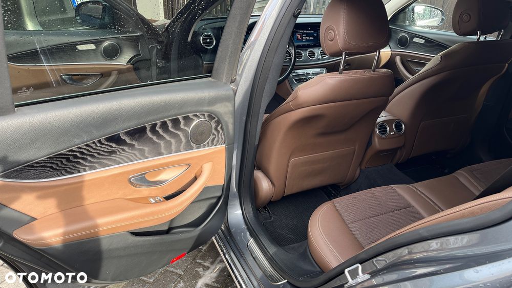 Mercedes-Benz Klasa E 220 d 9G-TRONIC - 9
