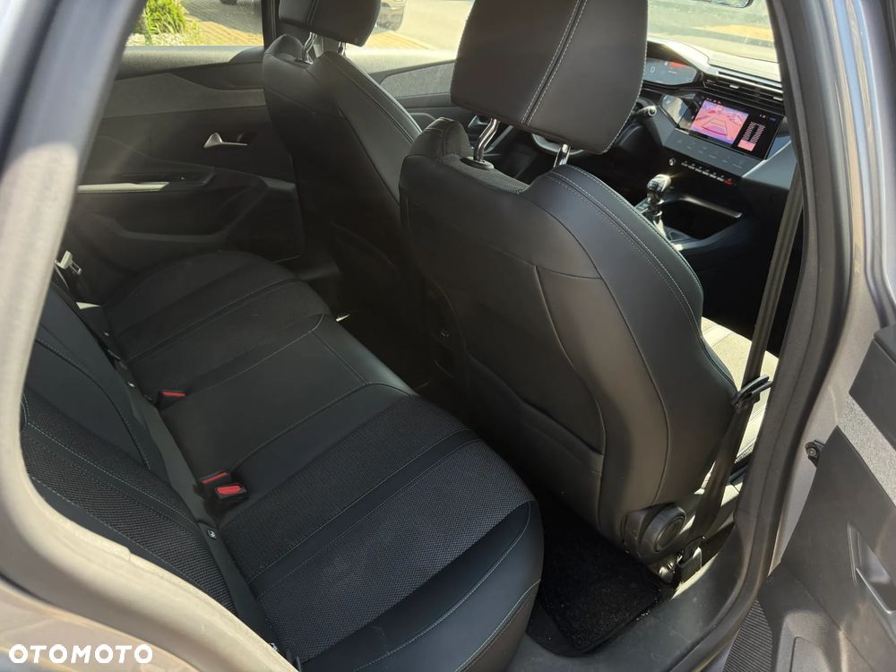 Peugeot 308 1.5 BlueHDi Allure Pack S&S - 9