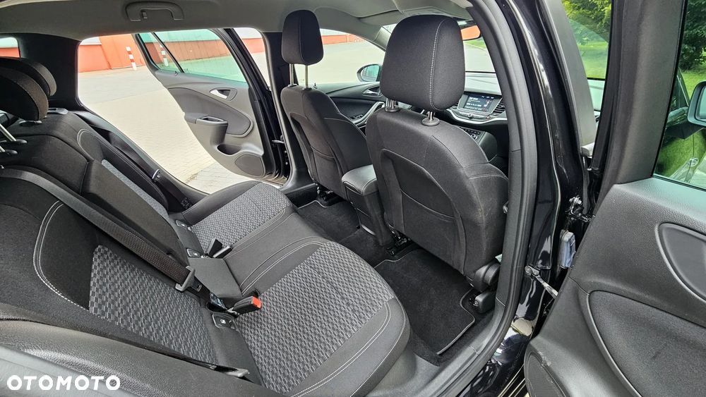 Opel Astra 1.4 Turbo Business - 35