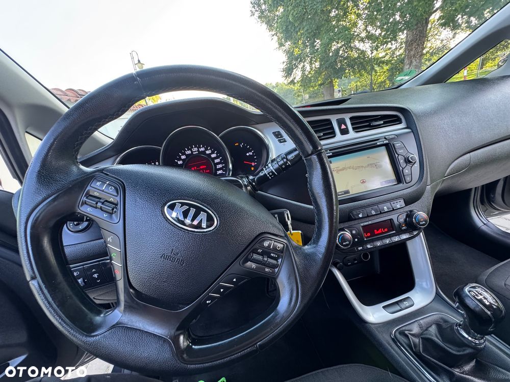 Kia Ceed - 21