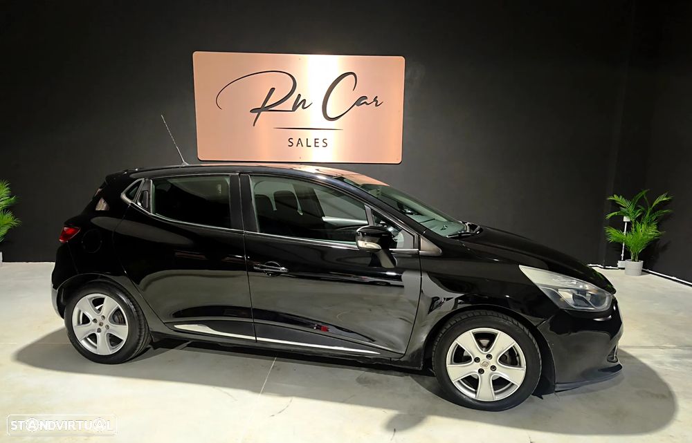 Renault Clio - 2
