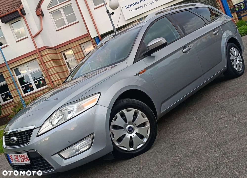 Ford Mondeo 2.0 Ambiente - 9