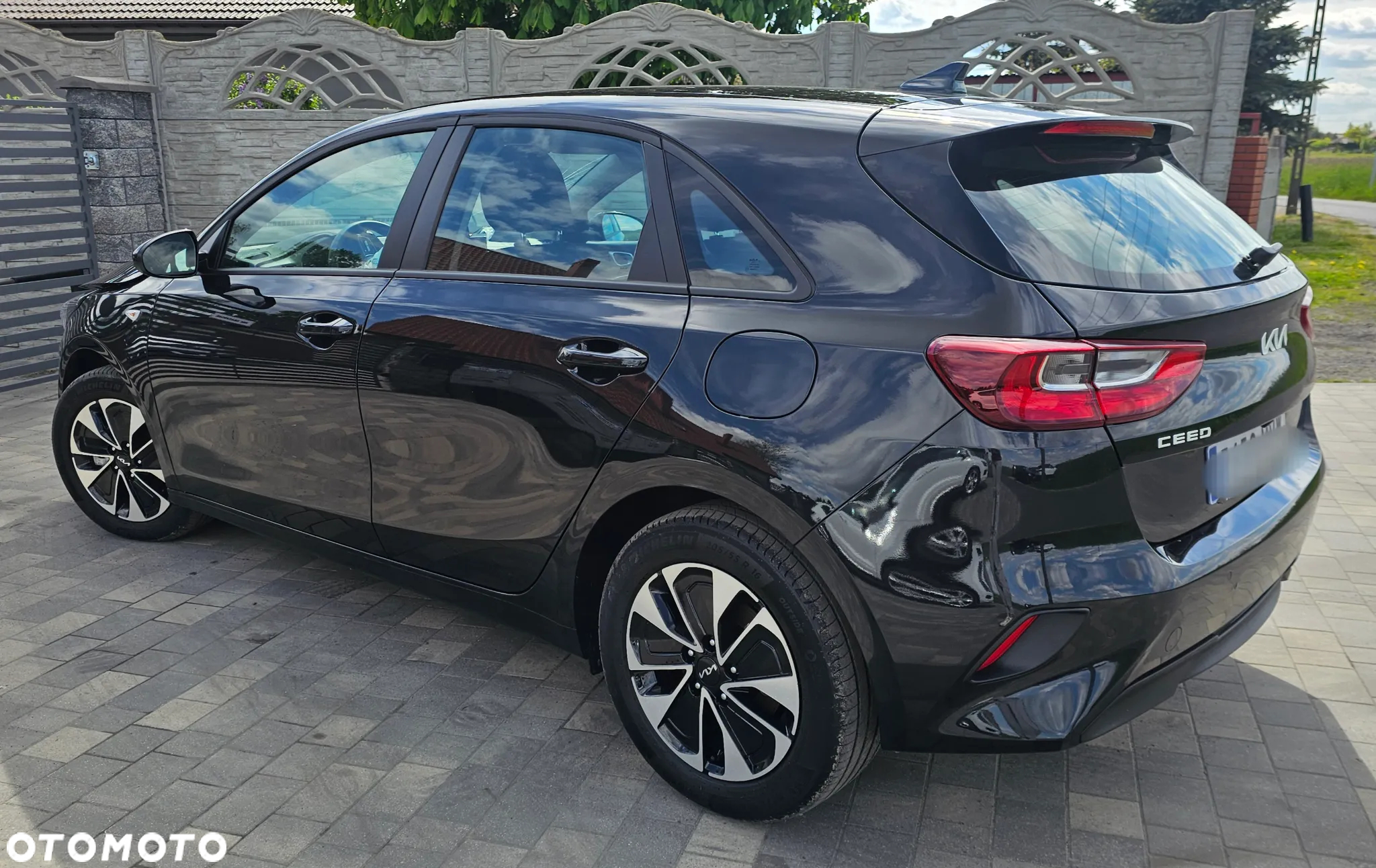Kia Ceed 1.0 T-GDI 120 OPF Edition 7 - 3