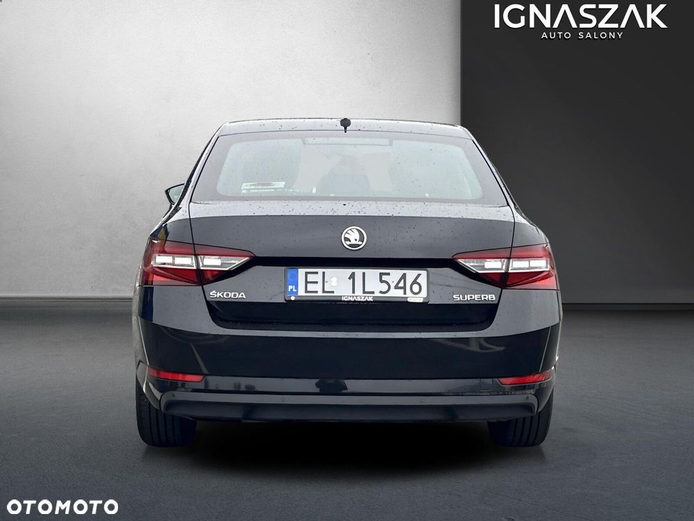 Skoda Superb 2.0 TDI Ambition - 4