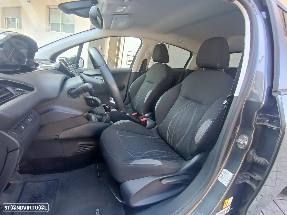 Peugeot 208 1.4 HDi Active - 14