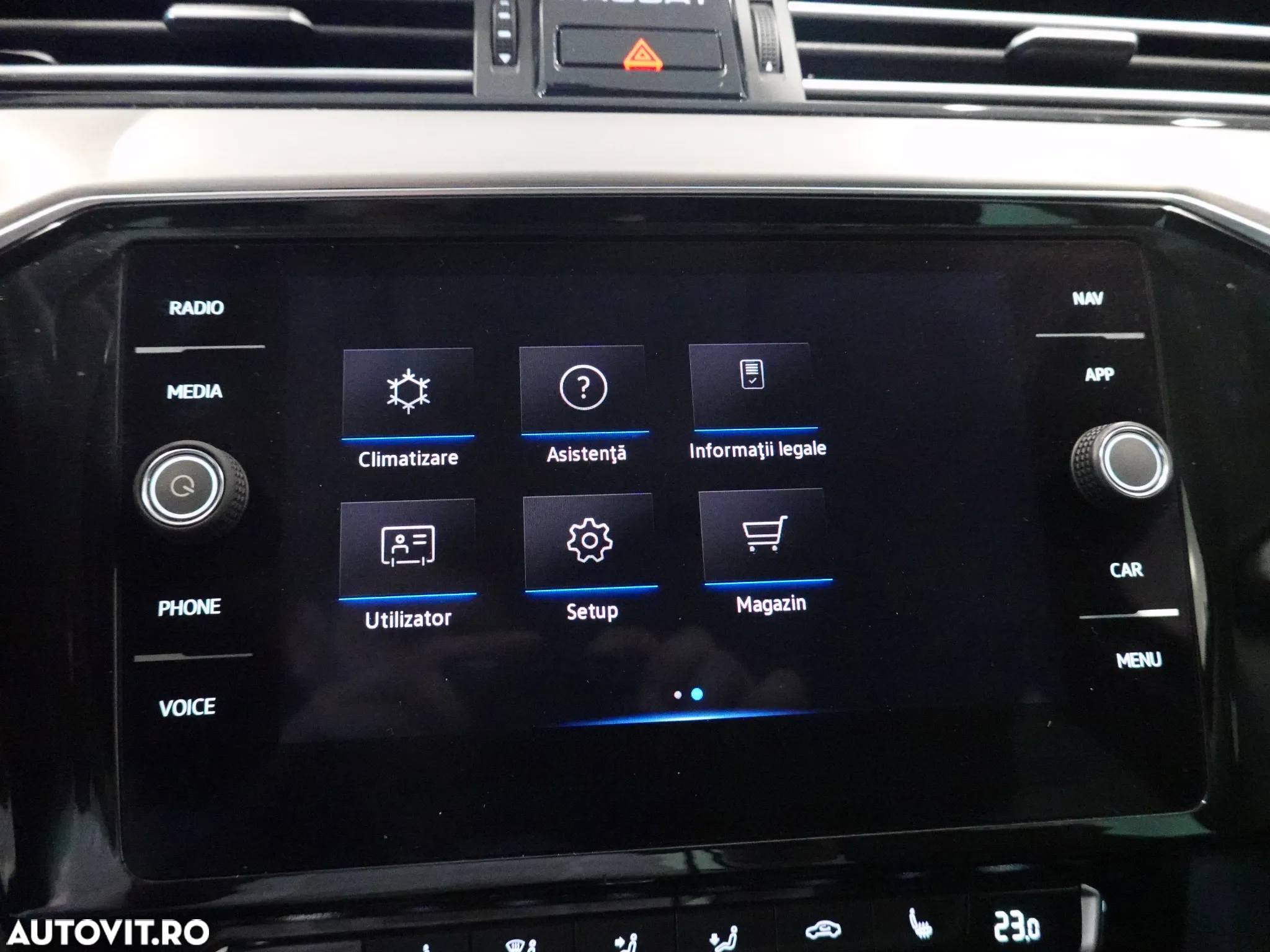 Volkswagen Passat Variant 2.0 TDI DSG Highline - 23