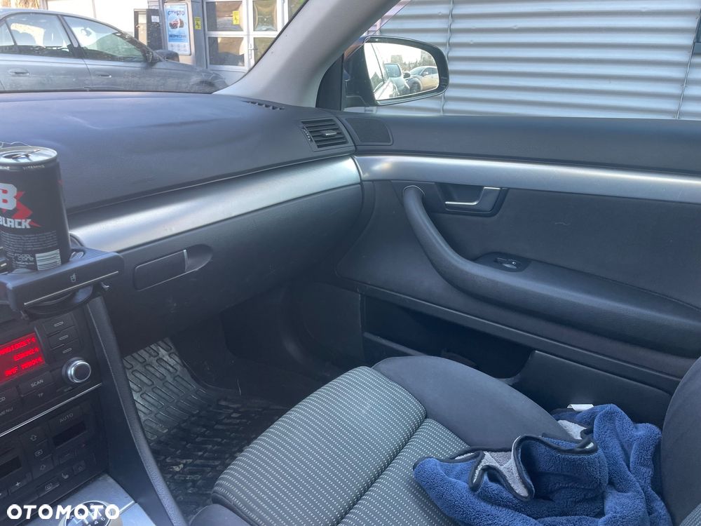Audi A4 Avant 2.0 TDI - 8