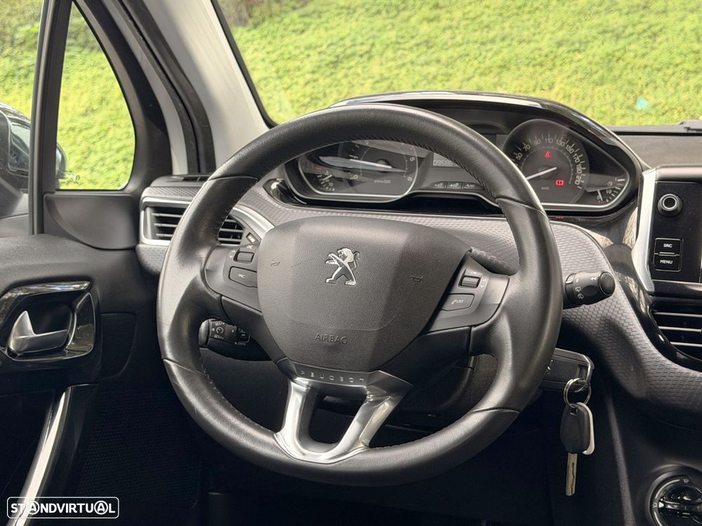 Peugeot 208 1.5 BlueHDi Signature - 20