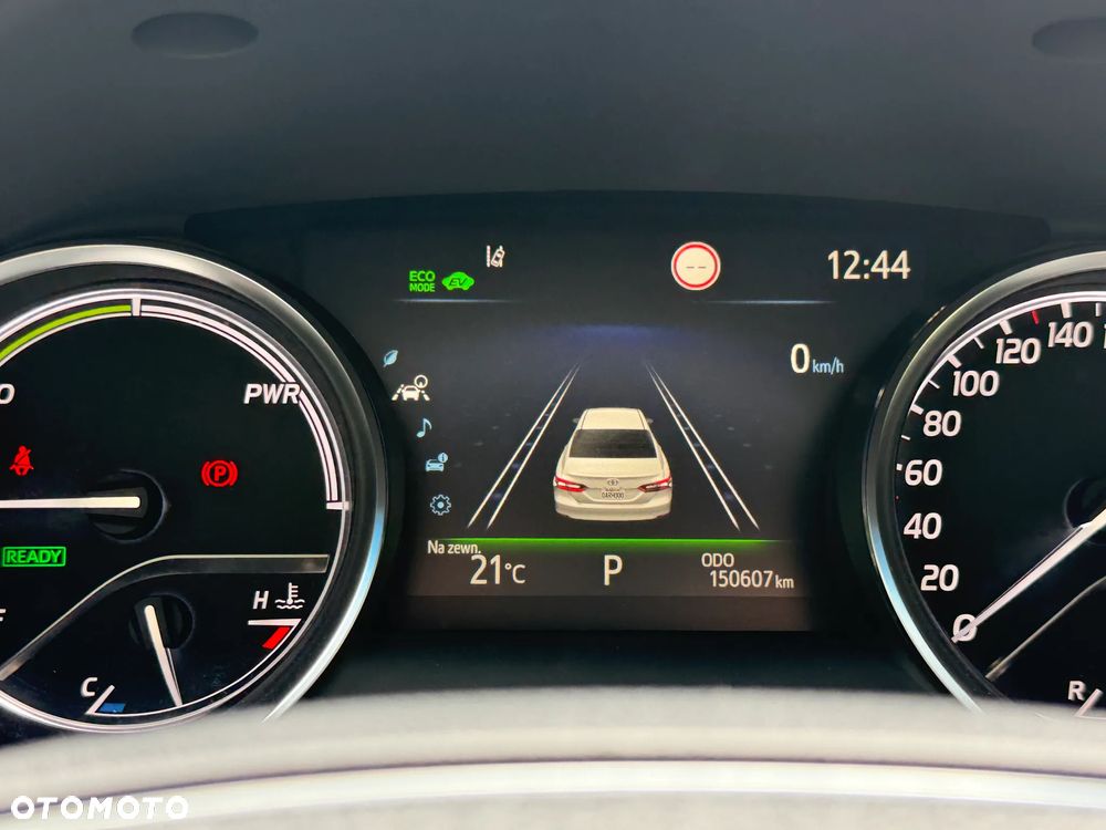 Toyota Camry 2.5 Hybrid Comfort CVT - 18