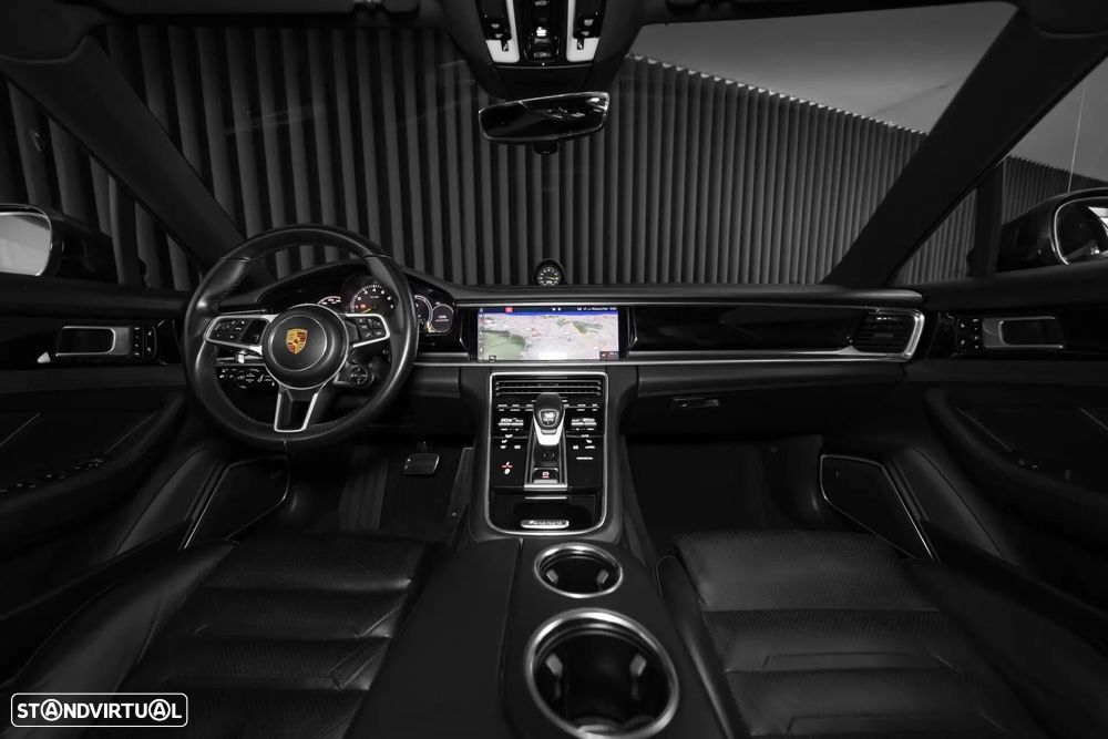 Porsche Panamera Sport Turismo 4 E-Hybrid - 14