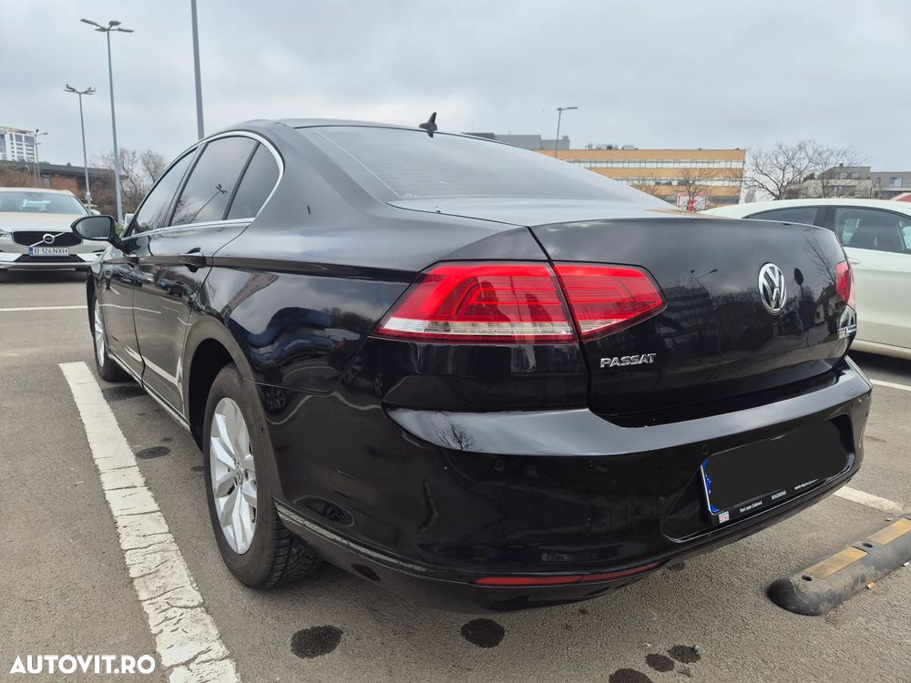 Volkswagen Passat 1.6 TDI (BlueMotion Technology) DSG Comfortline - 13