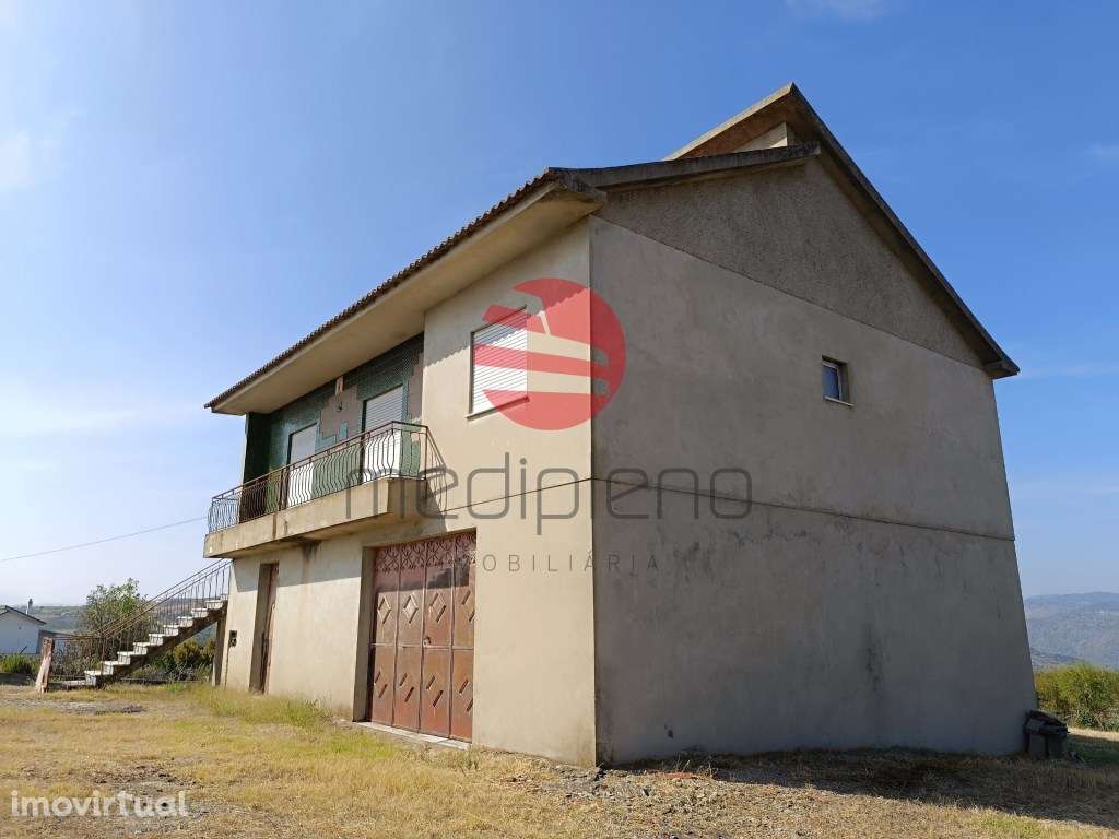 Moradia T3 em Vilarouco - S. João da Pesqueira - Grande imagem: 3/14